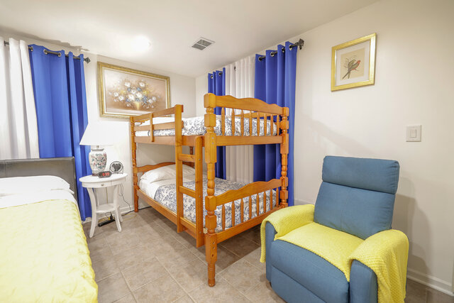 Image 4 for Yellow Queen Room with Attached Luxury Bathroom