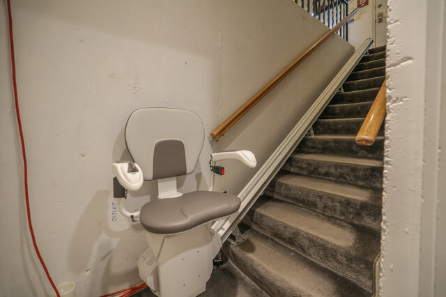 Image 17 for Yellow Queen Room with Attached Luxury Bathroom