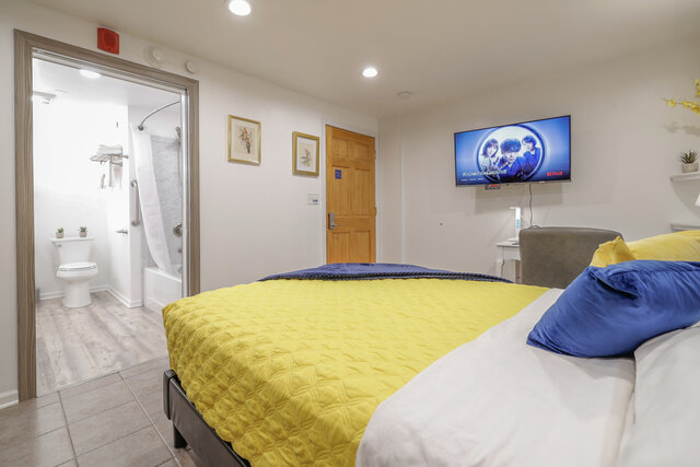 Image 3 for Yellow Queen Room with Attached Luxury Bathroom