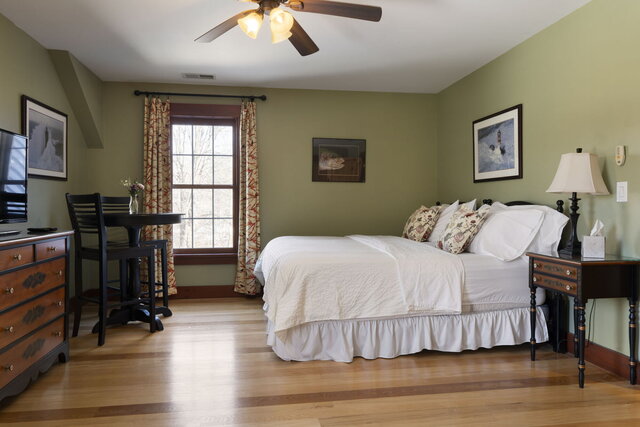 Image 1 for Room 5 King Bed