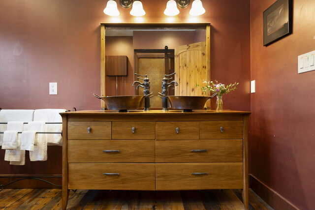 Image 4 for Room 2  TwoTwin  XL Beds