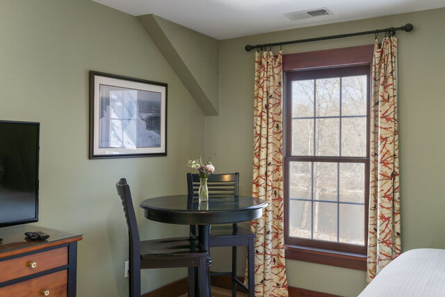 Image 3 for Room 5 King Bed