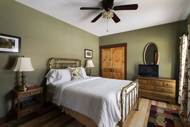 Image 1 for Room 1 Queen Bed