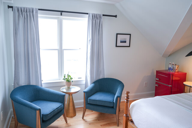 Image 2 for Harborview Queen Partial Waterview