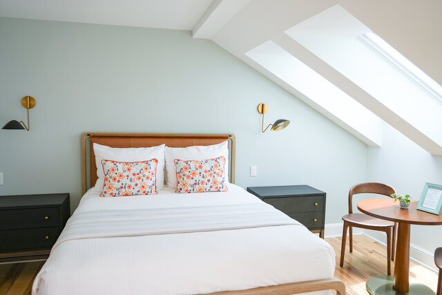 Image 1 for Harborview Queen Partial Waterview with Balcony