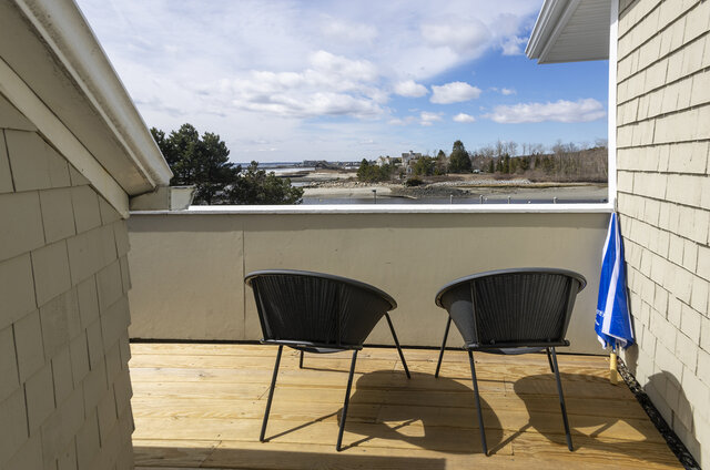 Image 2 for Harborview Cozy King with Balcony NEW