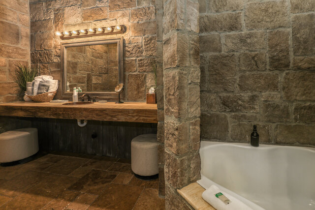 Image 3 for Room #3 California King