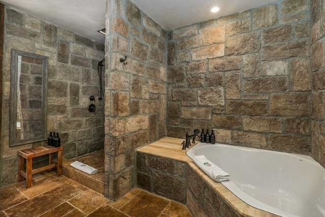 Image 5 for Room #1 King