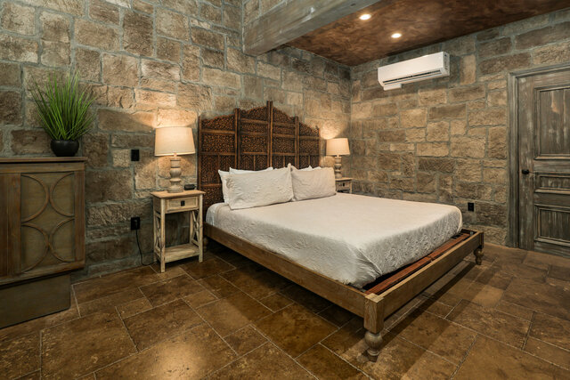 Image 1 for Room#2 King (ADA/Accessible)