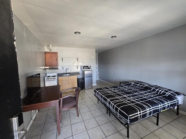 Image 1 for Queen Bed - Non-Smoking