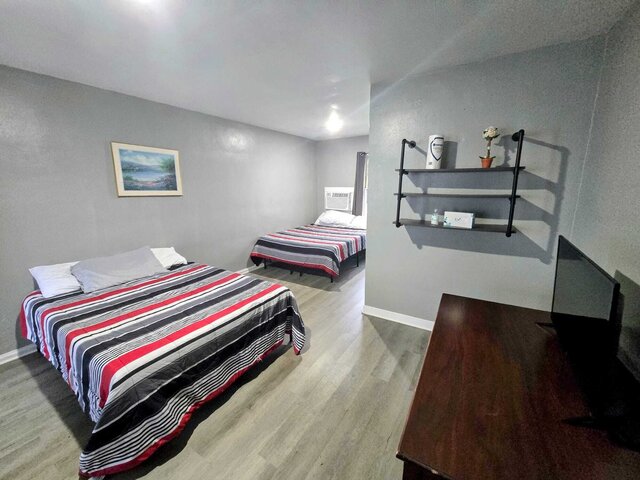 Image 1 for Double Queen - Kitchenette