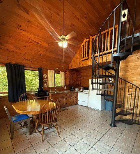 Image 2 for Treetop Loft