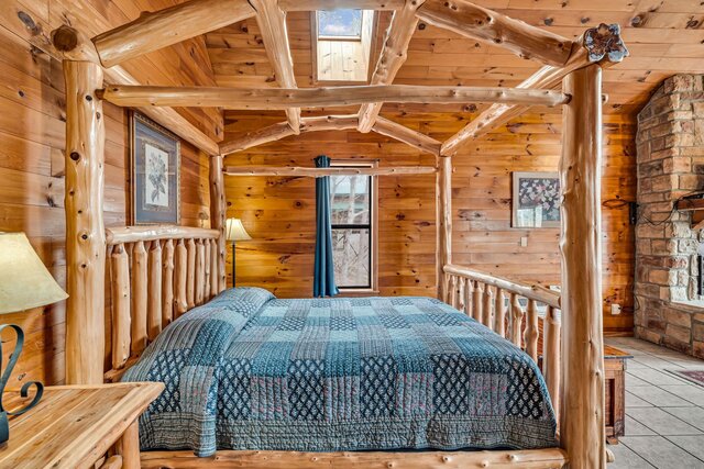 Image 6 for Treetop Loft