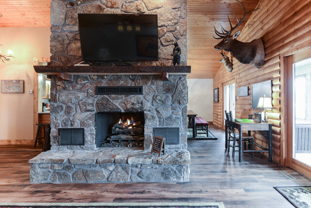 Image 15 for Long Beach Lake Lodge