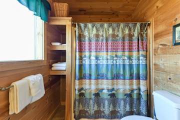 Image 7 for Little Bear Cabin w/Hot Tub