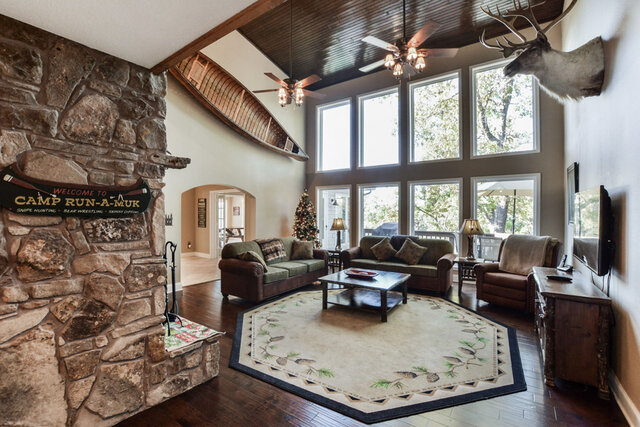 Image 3 for Newton Lake Lodge