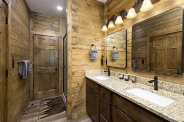 Image 18 for New Lake Lodge with Hot Tub & Games