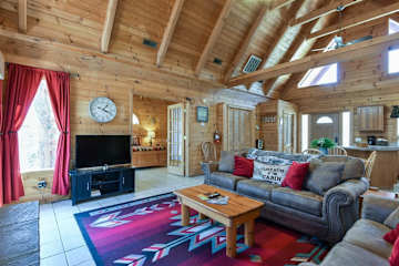 Image 18 for Rustic Cabin w/ Hot Tub & Pool Acess