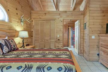 Image 25 for Rustic Cabin w/ Hot Tub & Pool Acess
