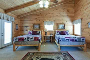 Image 11 for Little Bear Cabin w/Hot Tub