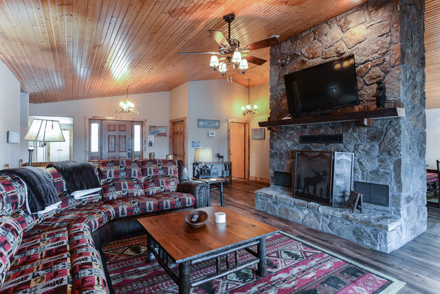 Image 14 for Long Beach Lake Lodge