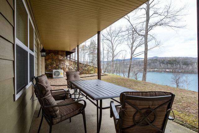 Image 9 for Long Beach Lake Lodge