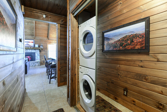 Image 8 for Cozy Branson Cabin with Hot Tub