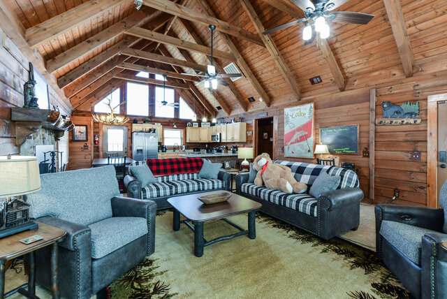 Image 25 for Cozy Branson Cabin with Hot Tub