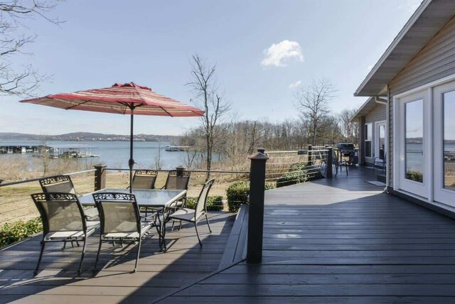 Image 8 for Scenic Cove Lake Front Lodge