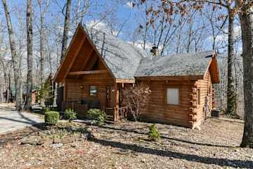 Image 16 for Rustic Cabin w/ Hot Tub & Pool Acess