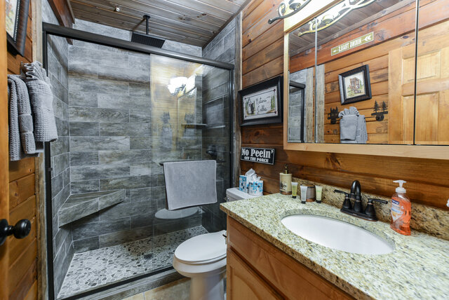 Image 18 for Cozy Branson Cabin with Hot Tub