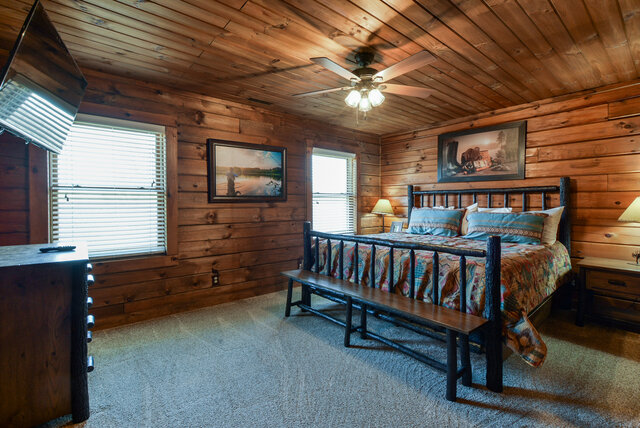 Image 13 for Cozy Branson Cabin with Hot Tub