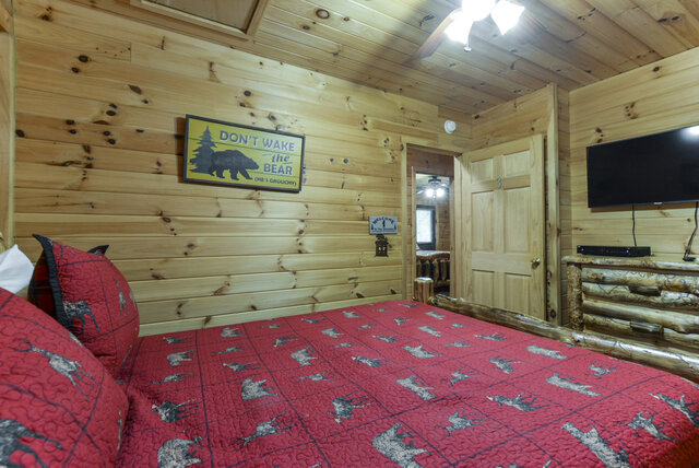Image 5 for Secluded Cabin Retreat w/ Hot Tub