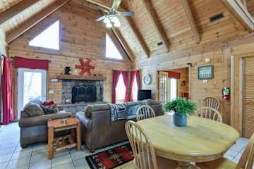 Image 10 for Rustic Cabin w/ Hot Tub & Pool Acess