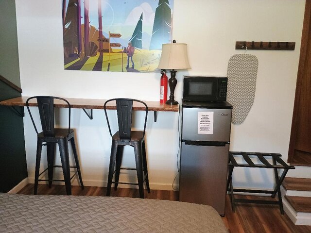 Image 4 for Mountain Laurel