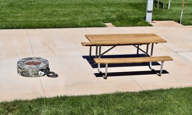 Image 2 for B548  Lewis Dr. 50ft Premium Back In - B548