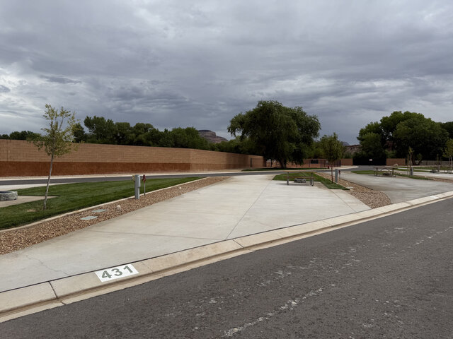 Image 1 for A431 Frontier Ave. 70ft Pull Through - A431