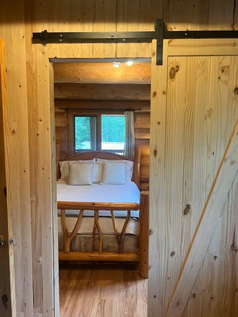 Image 10 for LO1) Lodge