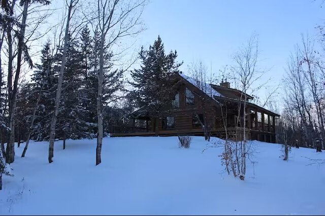 Image 2 for LO1) Lodge