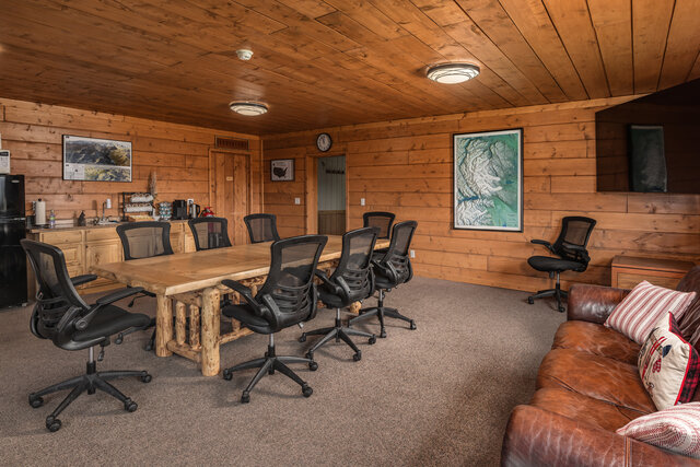 Image 8 for Adventure Lodge Room 2