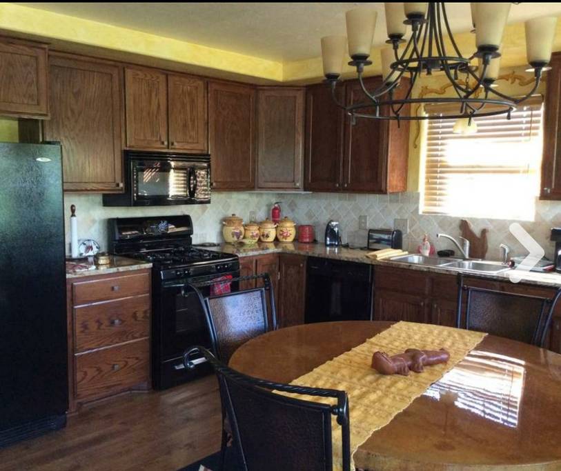 Medicine Park Rentals in Medicine Park, Oklahoma Creekside Cabin