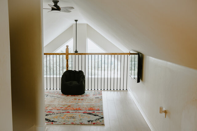 Image 17 for Willie's Hideaway