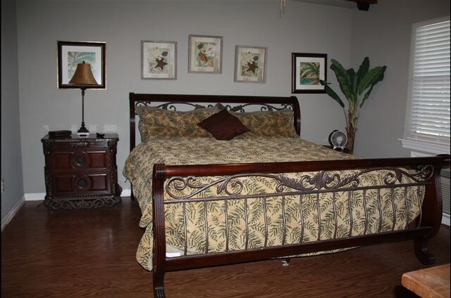 Image 2 for Dock Holiday Cabin