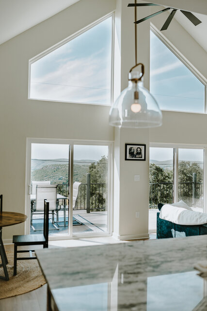 Image 11 for Willie's Hideaway