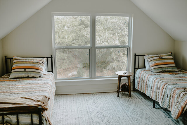 Image 14 for Willie's Hideaway