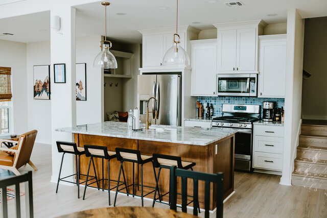 Image 7 for Willie's Hideaway