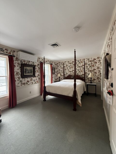 Image 2 for 12 Guest Room 12