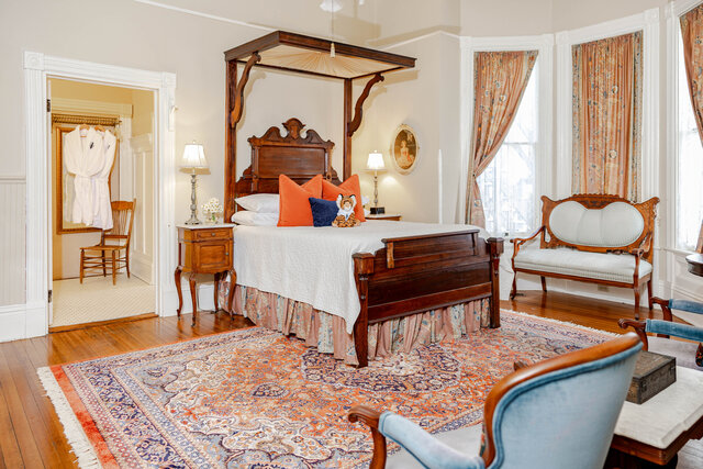 Image 1 for Petrie Suite