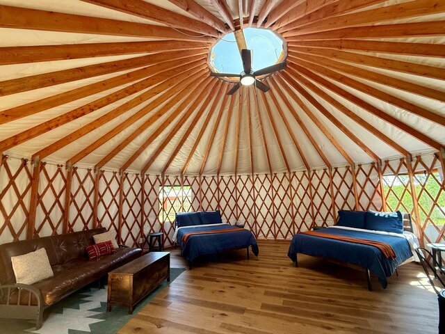 Image 2 for AYurt02) Yurt