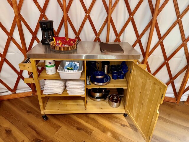 Image 4 for AYurt01) Yurt